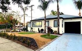 Spacious, Private, Modern 4 Bedroom House Plus Game Room